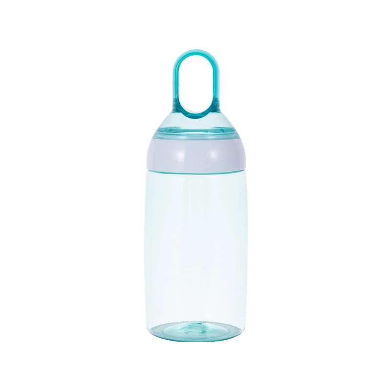 Botella de agua de plástico con agarre para los dedos 1996 420 ml
